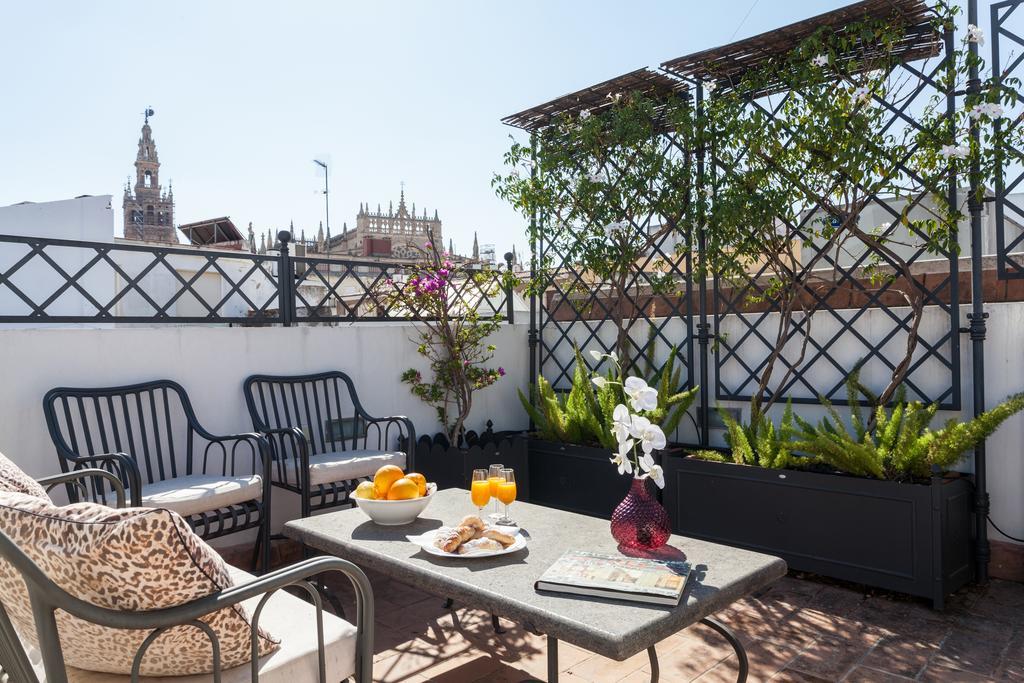 City Rooftop Paradise - Space Maison Apartments Севилья Номер фото